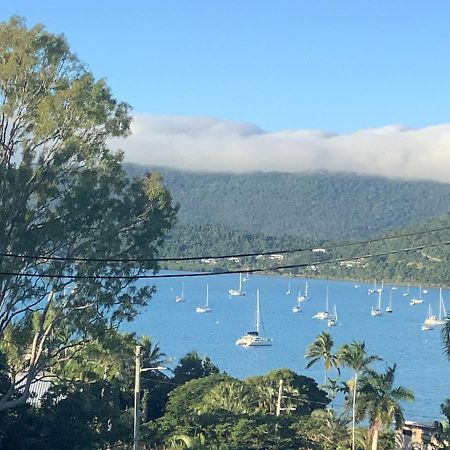 Studio Apartment With Seaview Airlie Beach Kültér fotó